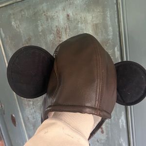 Disneyland resort, Mickey aviator hat